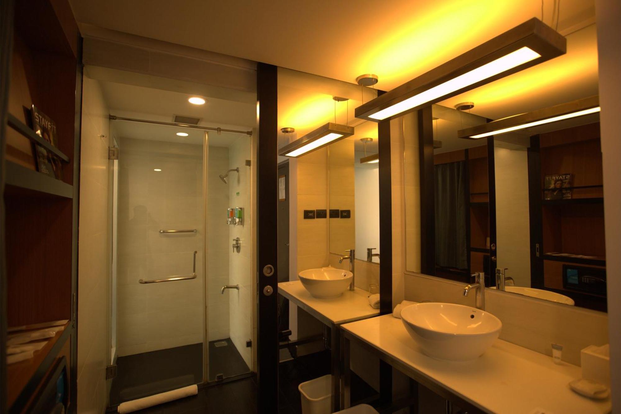Aloft Bengaluru Whitefield Bangalore Exterior foto