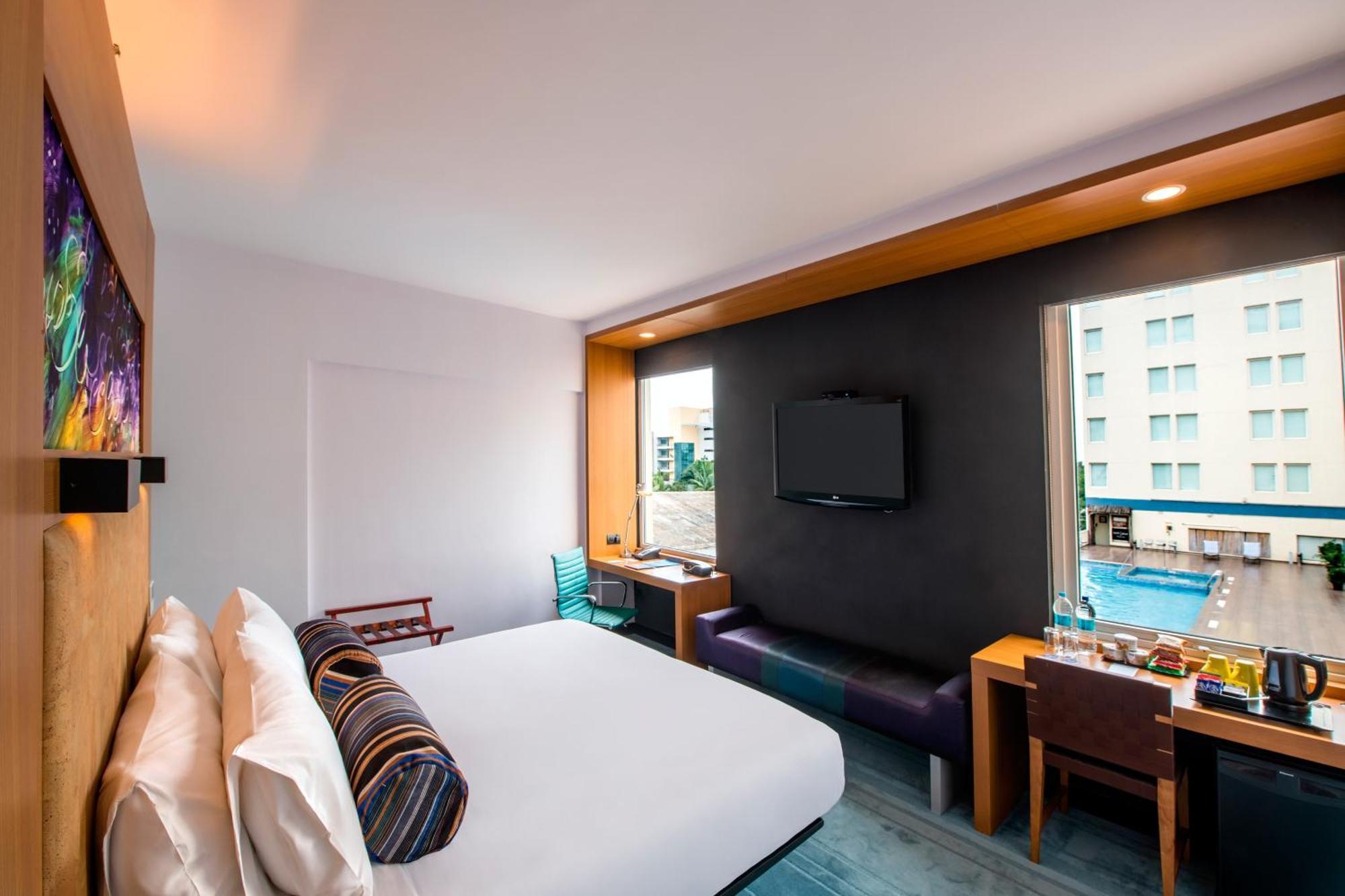 Aloft Bengaluru Whitefield Bangalore Exterior foto